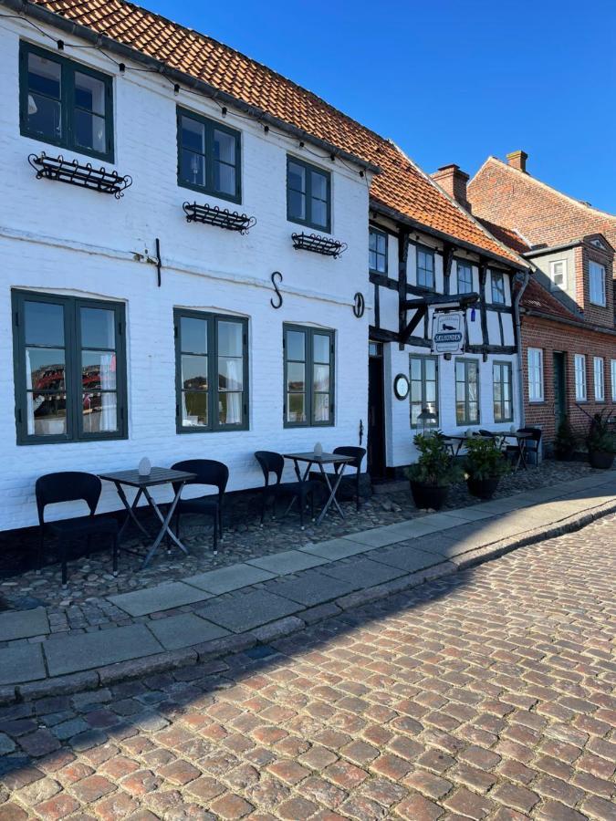 Bed and Breakfast Restaurant Saelhunden Ribe Exterior foto