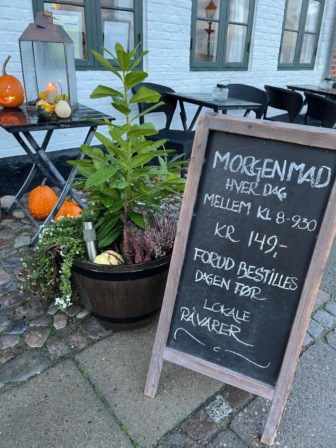 Bed and Breakfast Restaurant Saelhunden Ribe Exterior foto