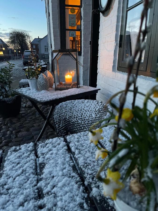 Bed and Breakfast Restaurant Saelhunden Ribe Exterior foto