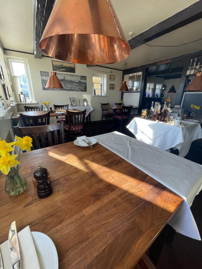 Bed and Breakfast Restaurant Saelhunden Ribe Exterior foto