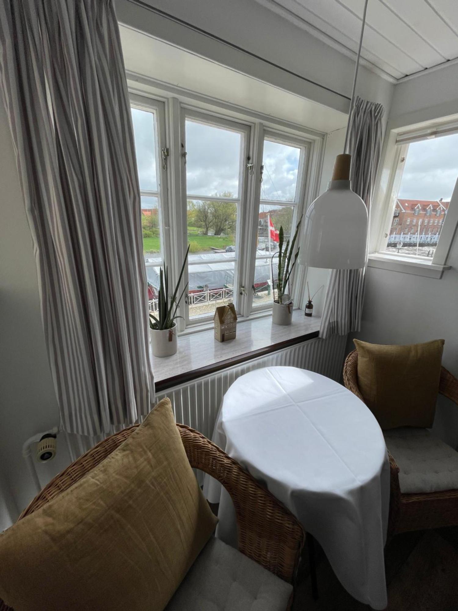 Bed and Breakfast Restaurant Saelhunden Ribe Exterior foto