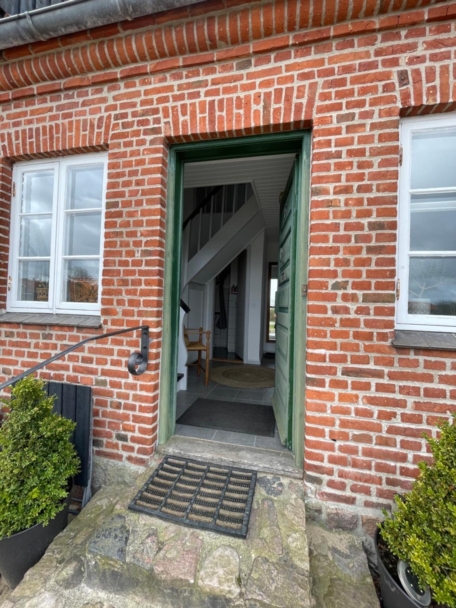 Bed and Breakfast Restaurant Saelhunden Ribe Exterior foto