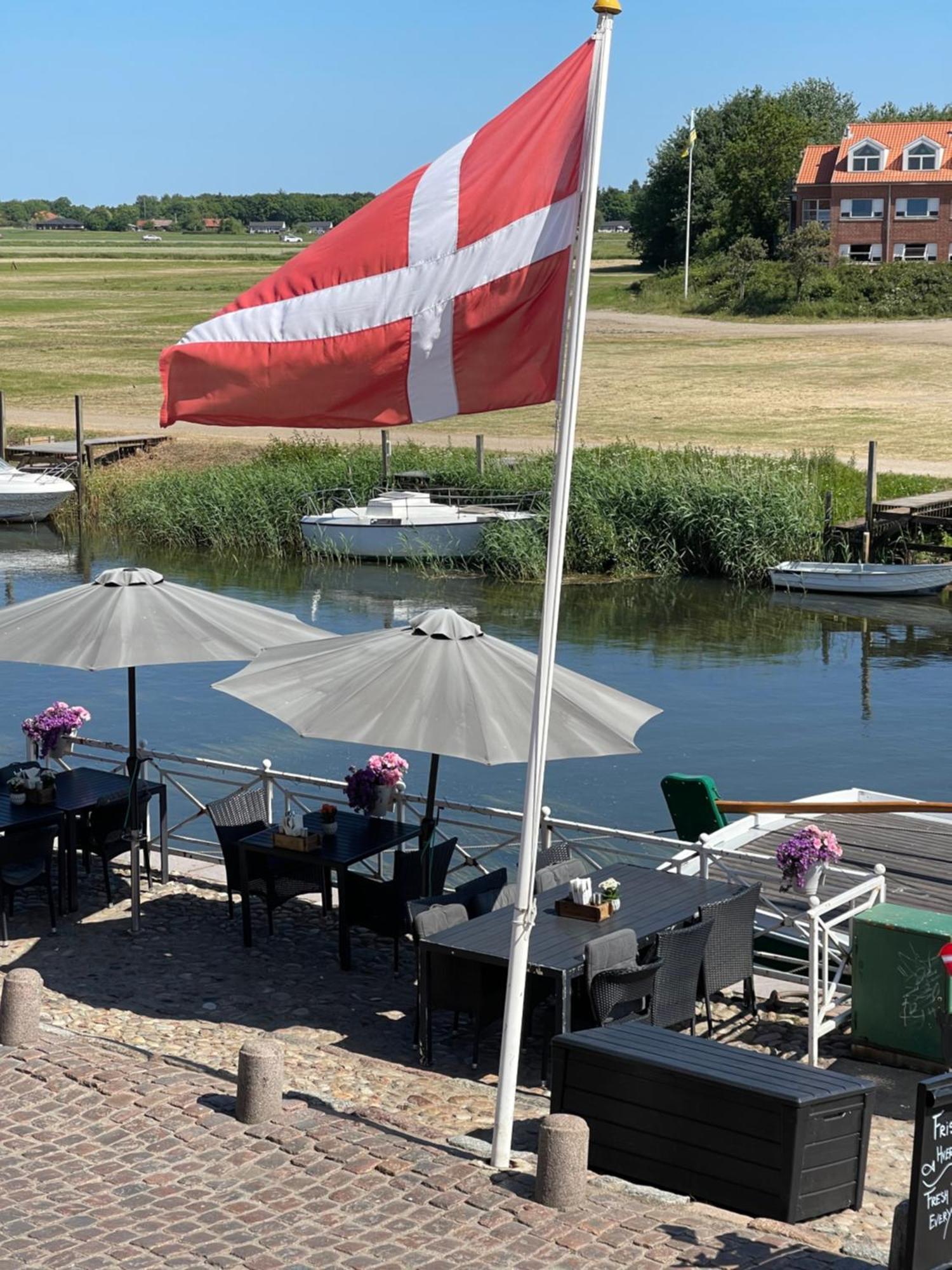Bed and Breakfast Restaurant Saelhunden Ribe Exterior foto
